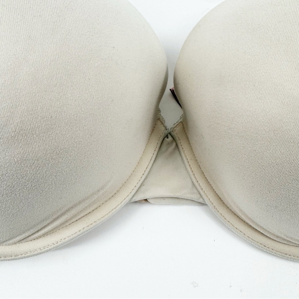 ✅ VICTORIA'S SECRET BODY BY VICTORIA PERFECT SHAPE IN CREAM BRA SIZE 38DD - Picture 2 of 6